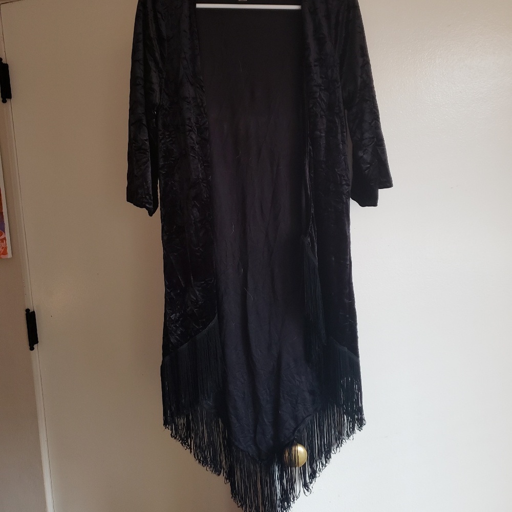 Velvet - Picture 2 of 2